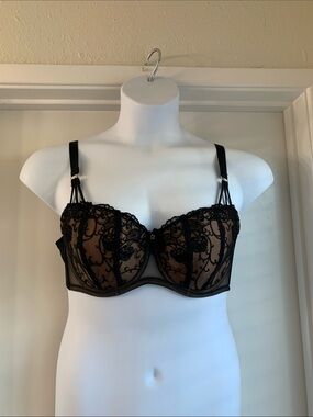 City Chic Hips & Curves Black Bra with Underwire Size 38C